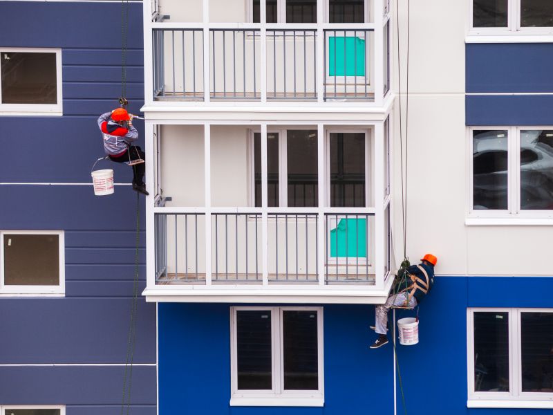 Who Does Commercial Paintings